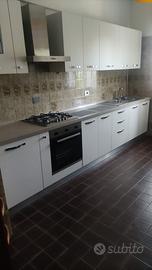 Cucina completa usata pochissimo