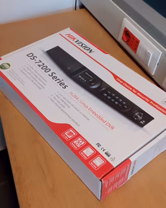 DVR DS7204 Hikvision