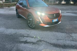 Peugeot e-2008 elettrica unico proprietario