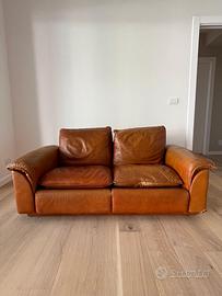 Divano in pelle vintage anni 70
