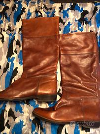 Stivale in pelle morbida