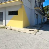 Locale / laboratorio di 570mq e piazzale di 700 mq