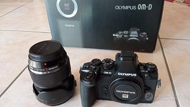 Olympus E-M1 come nuova