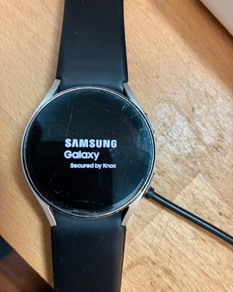 Galaxi watch 4