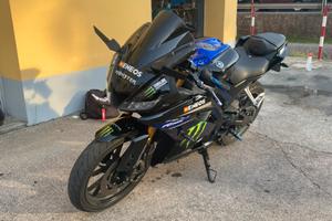 R 125 2019