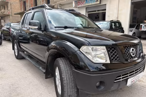 Nissan Navara 2.5 dCi 4 porte Double Cab Platinum