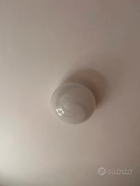 Comò, comodini, specchio, lampade e plafoniera