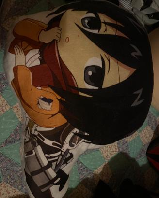 Cuscino Attacco dei giganti