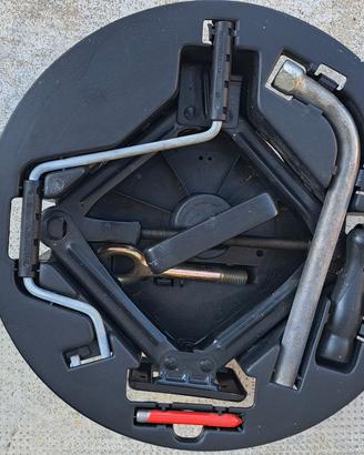 kit attrezzi con crick per fiat/lancia