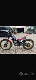 Montesa trial