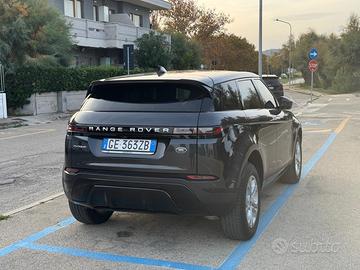 Range rover evoque 2021 ancora in garanzia