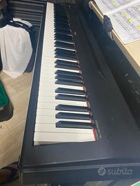 Pianoforte digitale YAMAHA P60