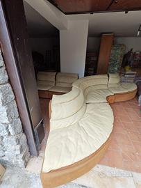 Divano Rossi di Albizzare modello Bogo