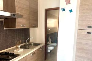 stabile fronte mare truglione torre ovo