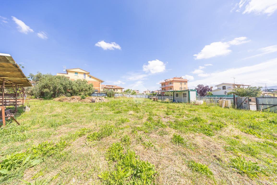 TER. RESIDENZIALE A ROMA - Vista 4