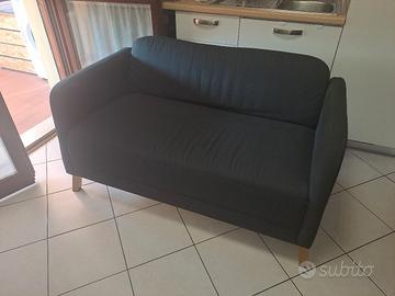 Divanetto ikea  2 posti 