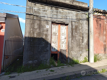 Immobile con potenziale edificabile a Giarre (ct)