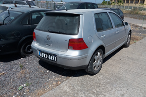 Volkswagen golf 4 1.6 b 2.0.0.0 RICAMBI