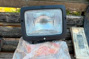 Faro Anteriore CEV 256 - NUOVO (NOS)