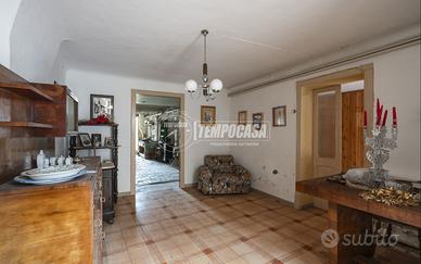 SOLUZIONE INDIPENDENTE CON GIARDINO ,TERRAZZO CON