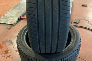 Pneumatici 255/40 R19 100Y