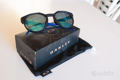 Oakley HSTN