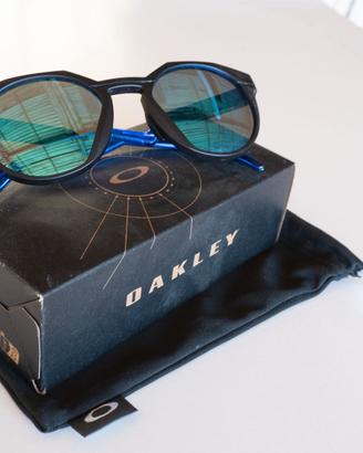 Oakley HSTN