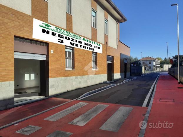 NEGOZIO A PADERNO DUGNANO