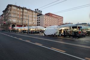 Attività nel" mercato la piazzola " bologna