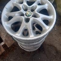 Cerchi in lega Alfa Romeo 147