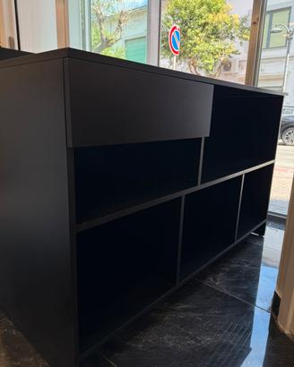 Bancone cassa nero per negozio – 150x60x90 cm