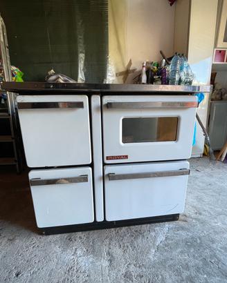 Cucina economica a legna