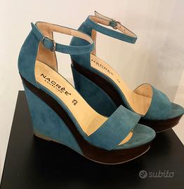 Sandalo turchese