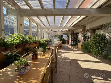 VILLA SINGOLA A BERZO INFERIORE