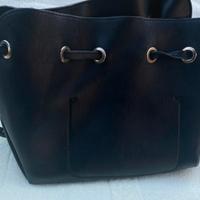 Borsa ecopelle nera a sacchetto Tata