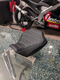 Honda CBR650R e CB650R - Sella pilota modificata