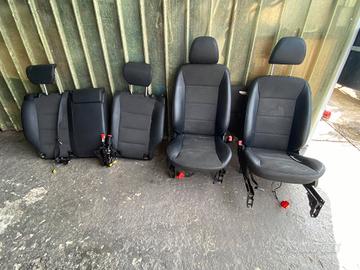 RICAMBI AUTO TAPPEZZERIA MERCEDES CLASSE B DESCRIZ