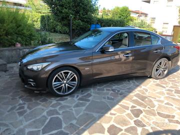 Splendida infiniti q50