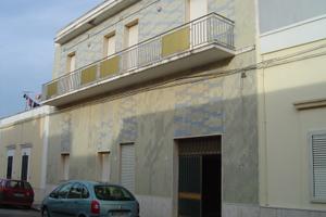 Palazzina indipendente con 2 appartamenti autonomi