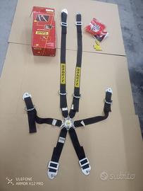 cintura di sicurezza a sei punti scaduta