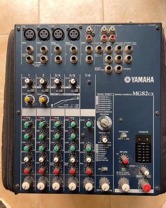 Mixer Yamaha MG82CX