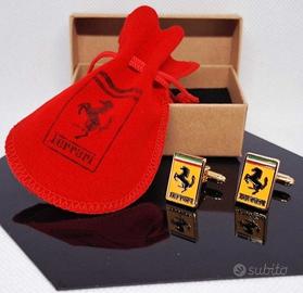Gemelli Ferrari oro 18 k