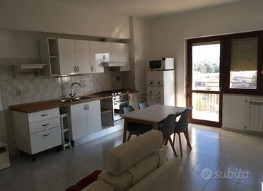 Ciampino monolocale con balcone