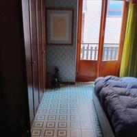 Tre ampie camere camere o intero appartamento