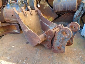 BENNA PER ESCAVATORE CON SGANCIO RAPIDO