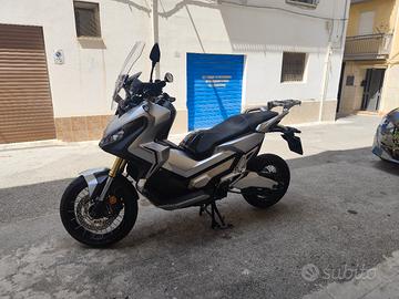 xadv 750 come nuova 