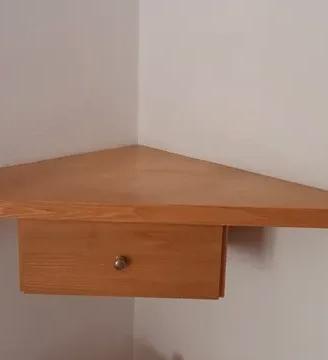 Mensola angolare con cassetto integrato