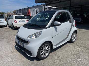 Smart ForTwo 1000 52 kW MHD coupé passion