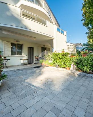 4 LOCALI A CERVIA