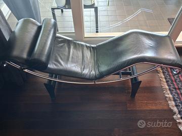 chaise longue LE CORBUSIER
